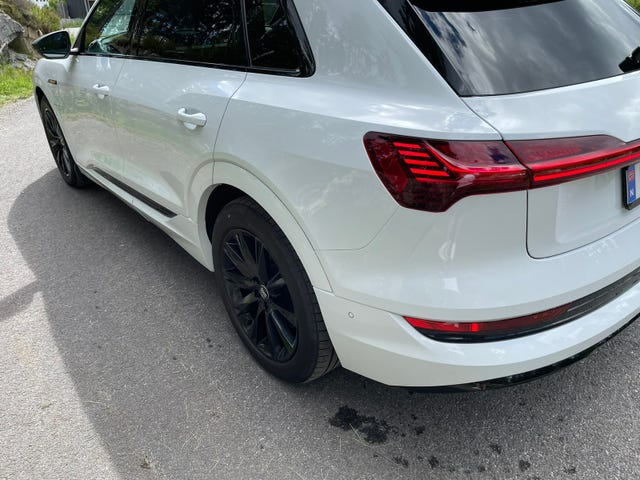 2020 AUDI E-TRON - 8