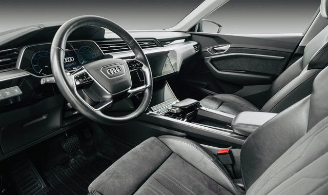 2021 AUDI E-TRON - 10