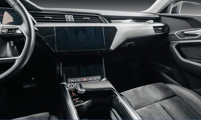 WAUZZZGE2MB033673 2021 AUDI E-TRON-5