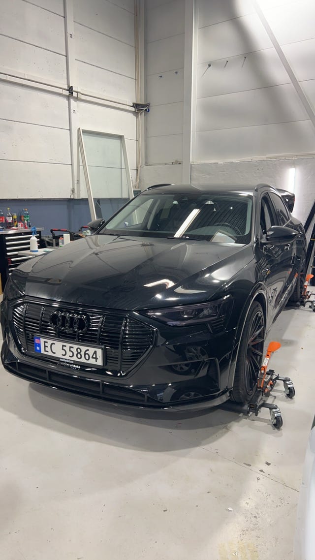 WAUZZZGE2MB033673 2021 AUDI E-TRON-3