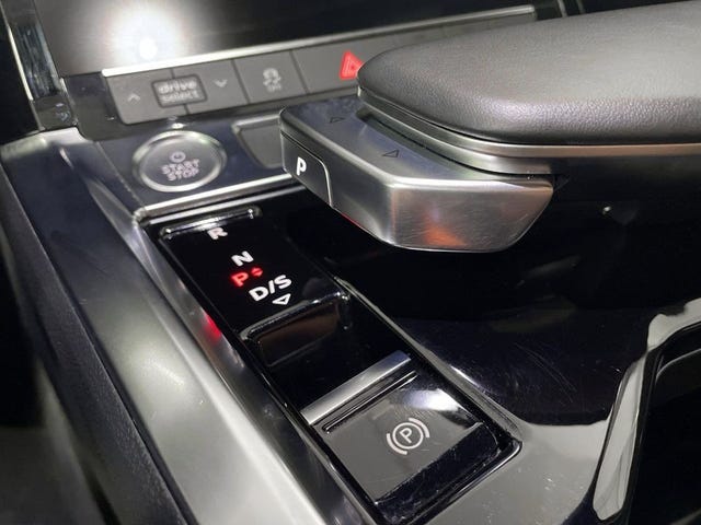2020 AUDI E-TRON - 14