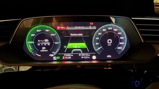 2020 AUDI E-TRON - 35
