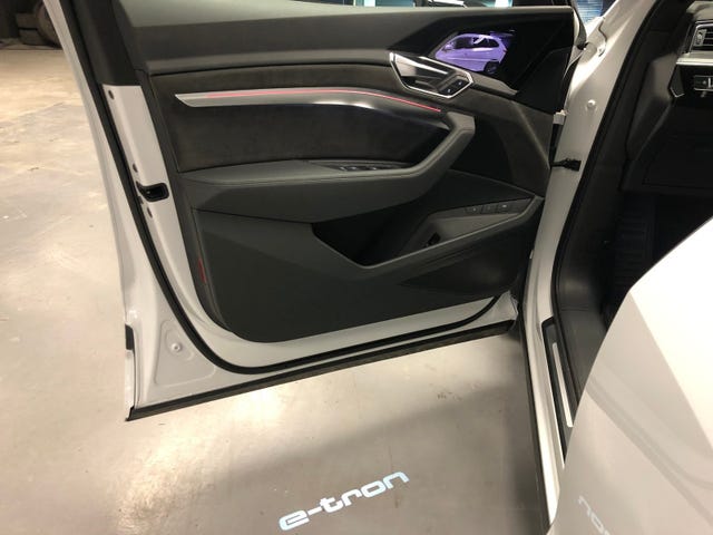 2020 AUDI E-TRON - 19