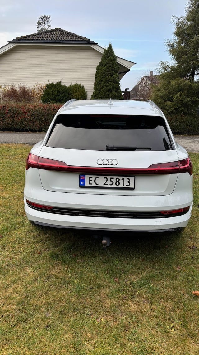 WAUZZZGE0LB004638 2020 AUDI E-TRON-2