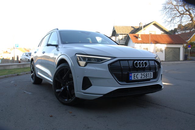 2020 AUDI E-TRON - 57