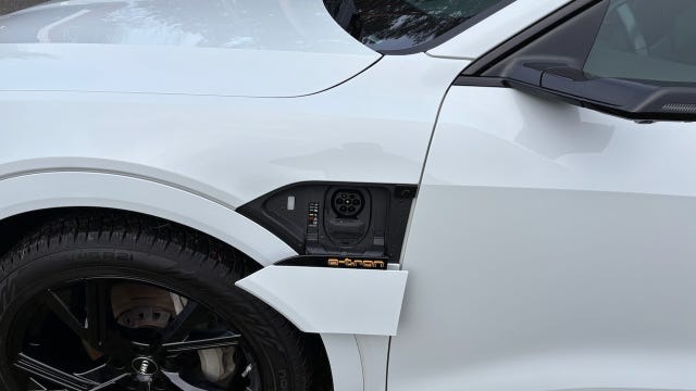 2020 AUDI E-TRON - 9