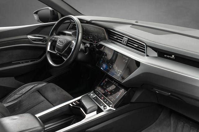 2020 AUDI E-TRON - 21