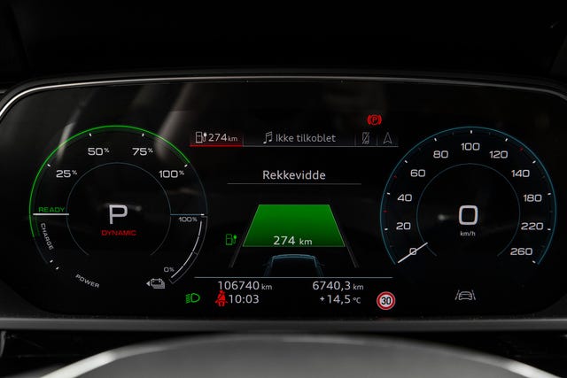 2020 AUDI E-TRON - 32