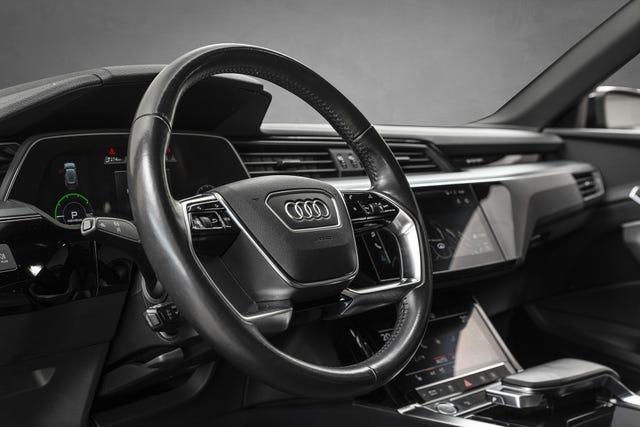 2020 AUDI E-TRON - 17