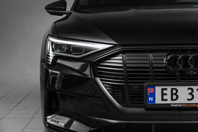 WAUZZZGE5LB022780 2020 AUDI E-TRON-5