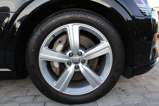 WAUZZZGE5LB025615 2020 AUDI E-TRON-5