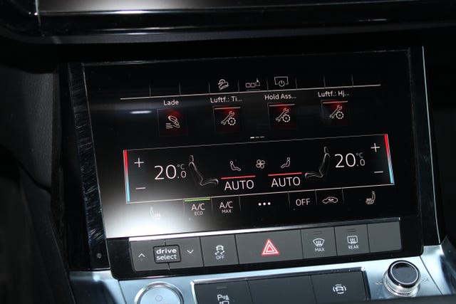 2020 AUDI E-TRON - 16
