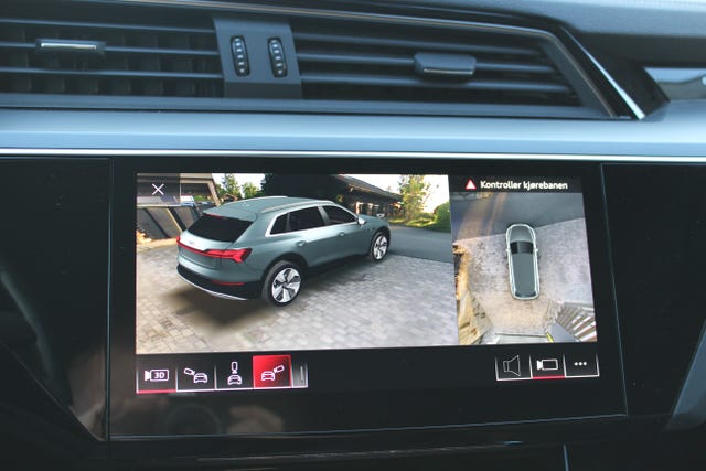 2020 AUDI E-TRON - 36