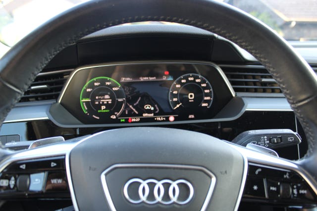 2020 AUDI E-TRON - 18
