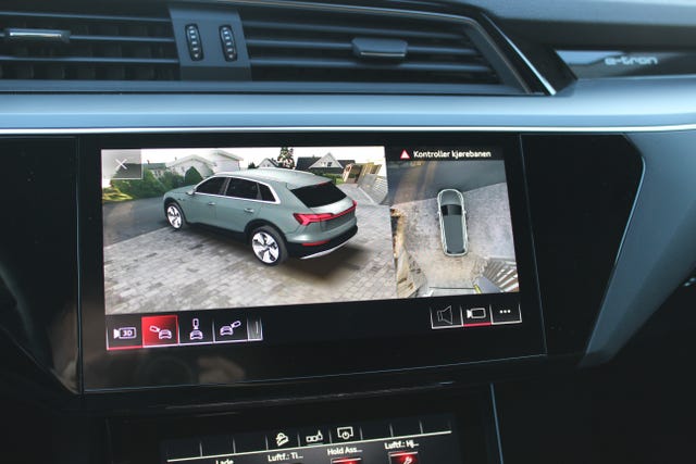 2020 AUDI E-TRON - 39