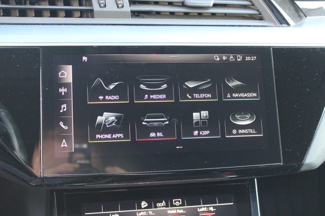 2020 AUDI E-TRON - 20