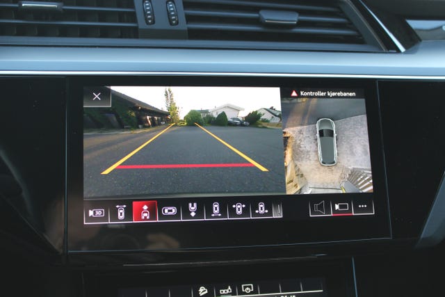 2020 AUDI E-TRON - 34