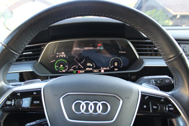 2020 AUDI E-TRON - 19