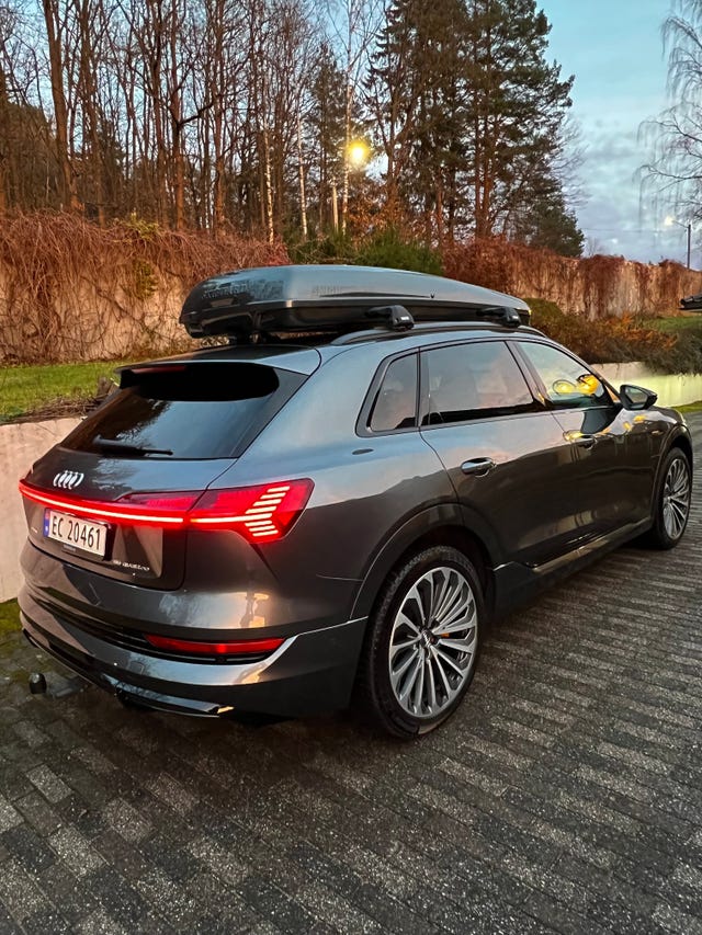 2020 AUDI E-TRON - 10