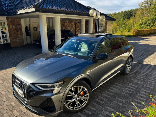 WAUZZZGE6LB021203 2020 AUDI E-TRON-0