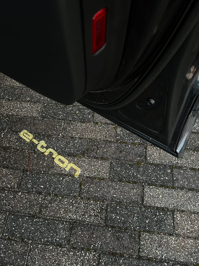 2020 AUDI E-TRON - 35