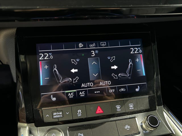 2020 AUDI E-TRON - 14