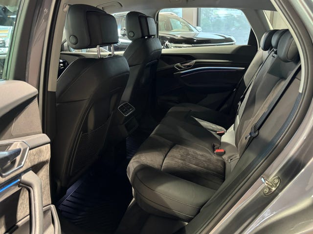 2020 AUDI E-TRON - 29