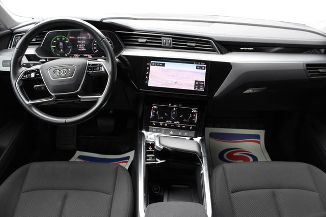 2020 AUDI E-TRON - 9