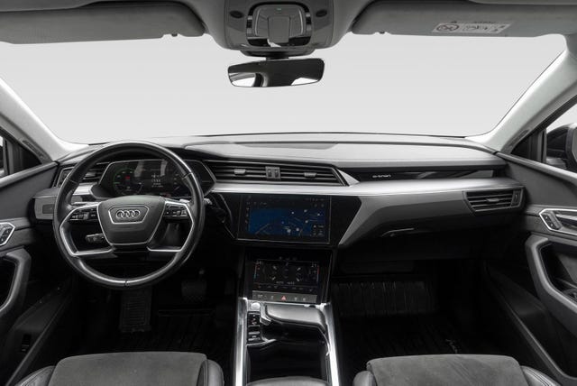 2020 AUDI E-TRON - 30