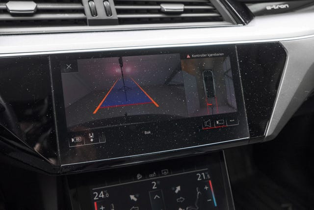2020 AUDI E-TRON - 12