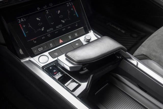 2020 AUDI E-TRON - 14