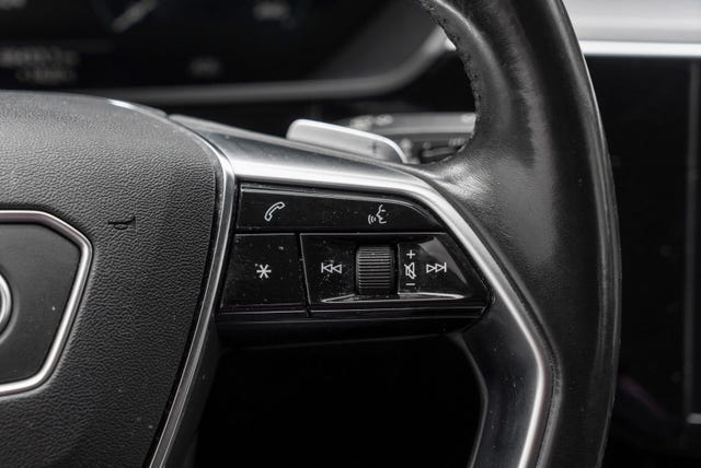 2020 AUDI E-TRON - 16