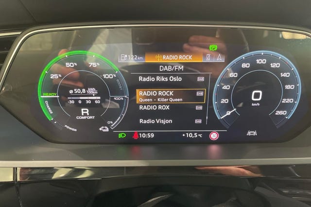 2020 AUDI E-TRON - 34