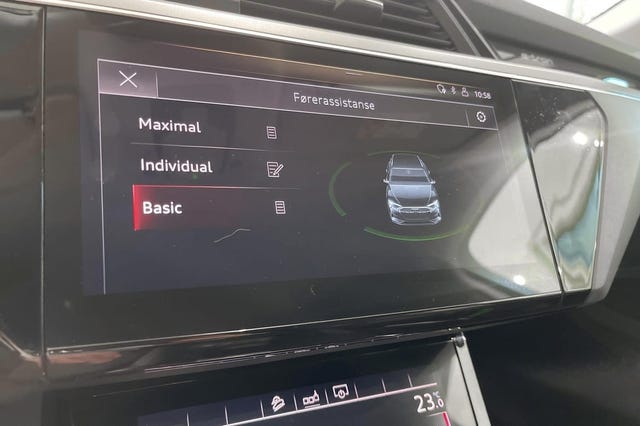 2020 AUDI E-TRON - 32