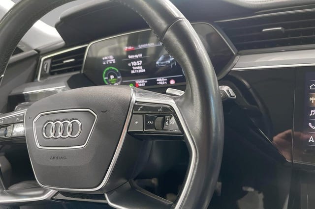 2020 AUDI E-TRON - 28