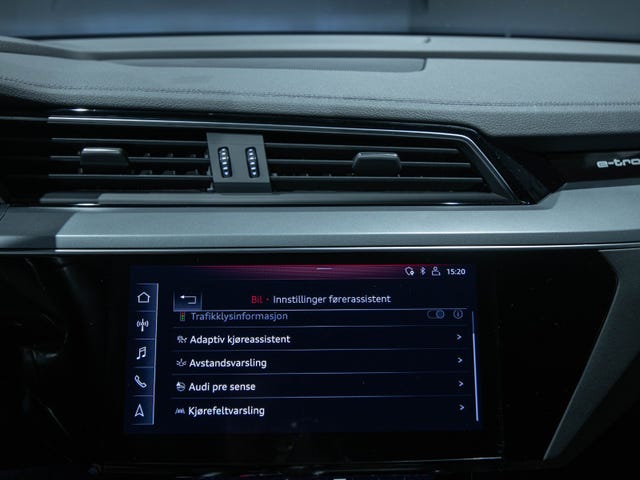 2020 AUDI E-TRON - 20