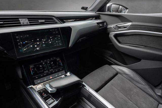 2020 AUDI E-TRON - 13