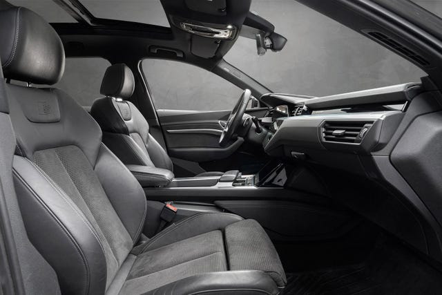2020 AUDI E-TRON - 18