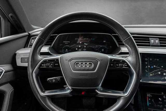 2020 AUDI E-TRON - 11