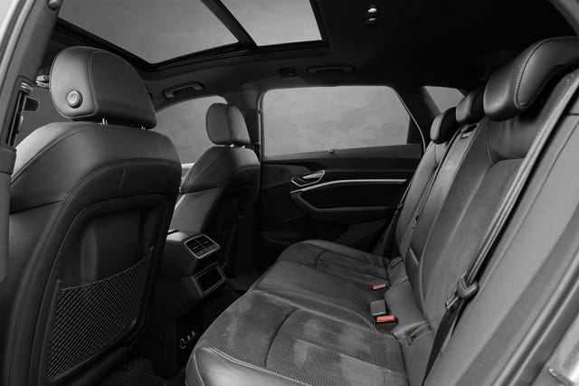 2020 AUDI E-TRON - 20