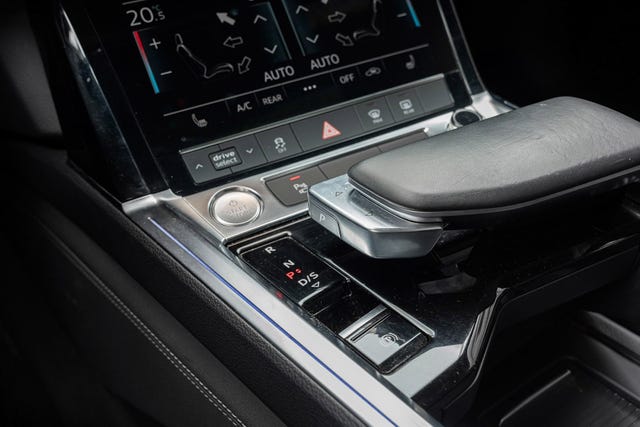 2020 AUDI E-TRON - 15