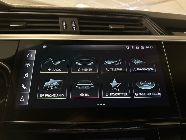2021 AUDI E-TRON - 21