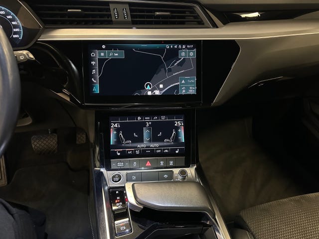2021 AUDI E-TRON - 33