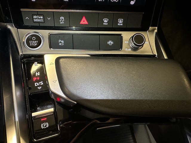 2021 AUDI E-TRON - 34