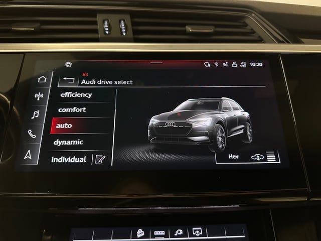 2021 AUDI E-TRON - 26