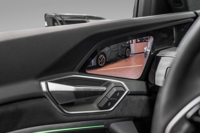 2020 AUDI E-TRON - 26
