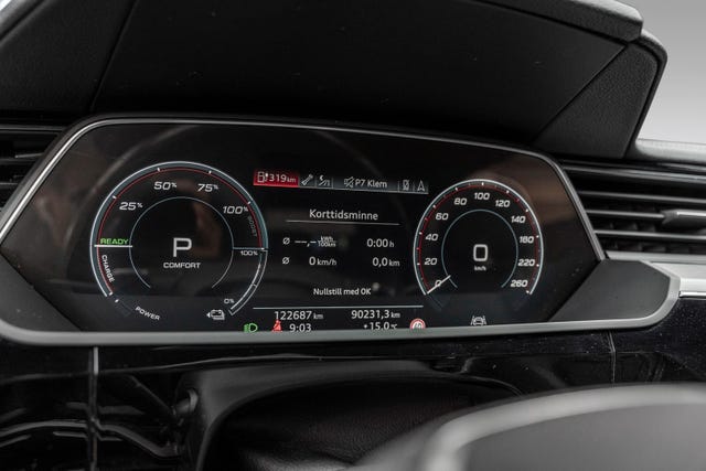 2020 AUDI E-TRON - 17