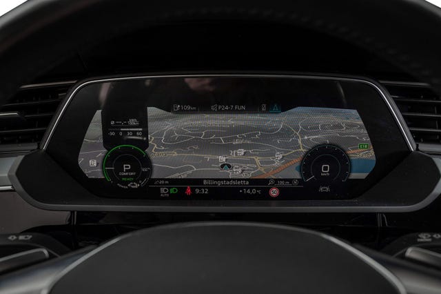 2020 AUDI E-TRON - 16