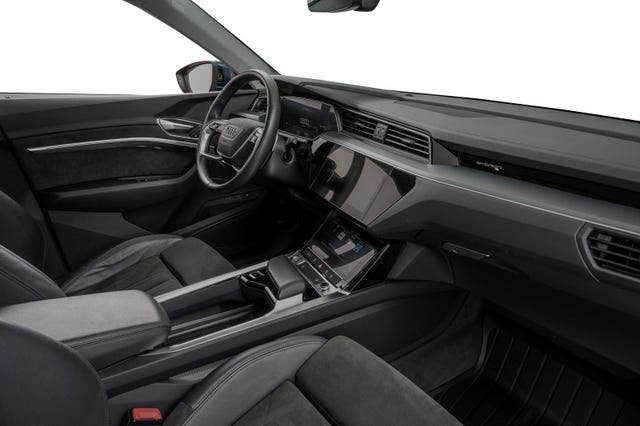 2020 AUDI E-TRON - 11