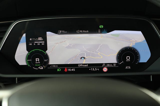 2020 AUDI E-TRON - 16